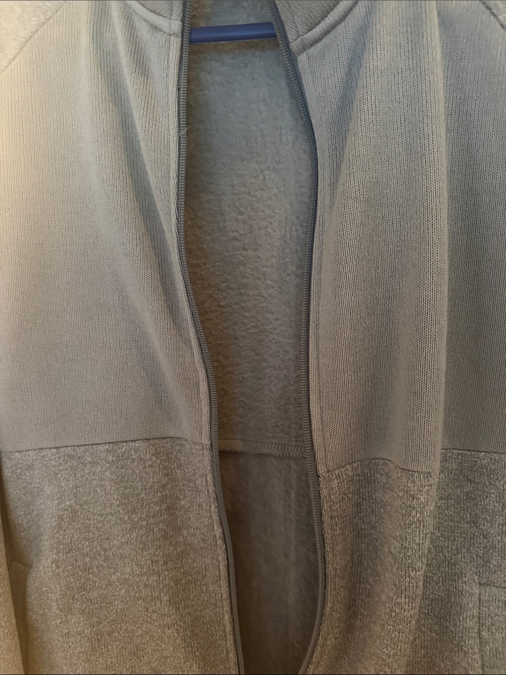 NWT Van Heusen Full Zip Fleece Jacket Mock Neck M Gray - Picture 3 of 8